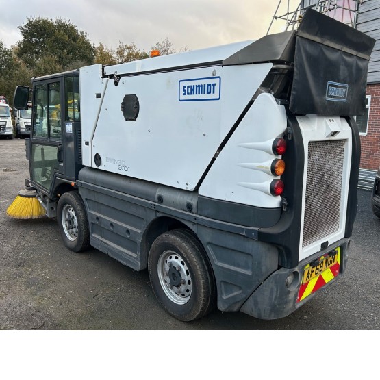 2018 SCHMIDT SWINGO 200+ ROAD SWEEPER in Compact Sweepers