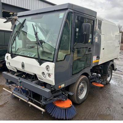 2017 SCARAB M25H ROAD SWEEPER