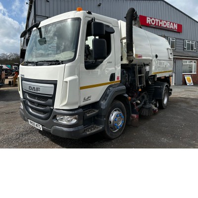 2015 DAF LF220 ROAD SWEEPER