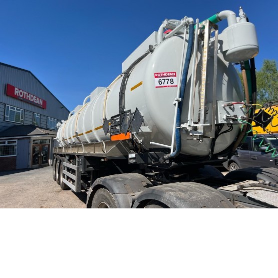 2004 VALLELY VACCUUM TANKER in Vacuum Tankers Trailers