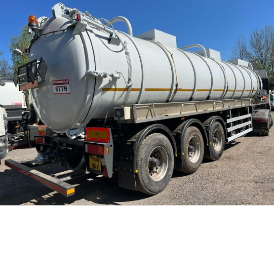 2004 VALLELY VACCUUM TANKER in Vacuum Tankers Trailers