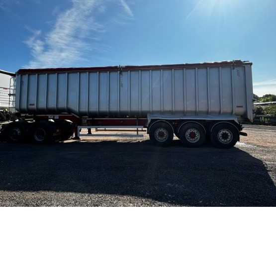 2015 FREUHAUF BULK TIPPER in Tipper Trailers Trailers