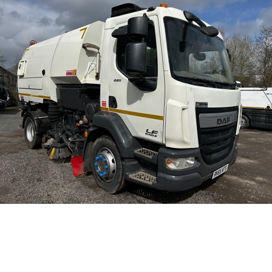 2015 DAF LF220 ROAD SWEEPER in Truck Mounted Sweepers