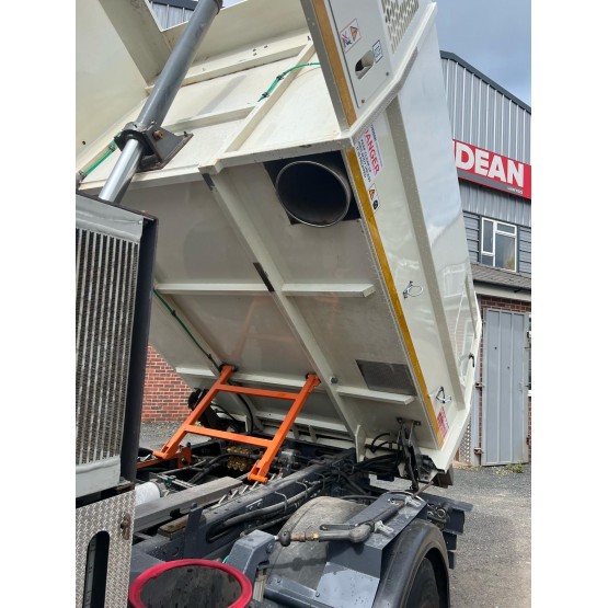 2015 DAF LF-180 ROAD SWEEPER in Truck Mounted Sweepers